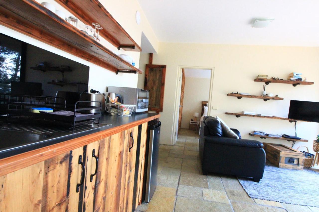 Appartamento Down To Earth Farm Retreat Sarsfield Esterno foto