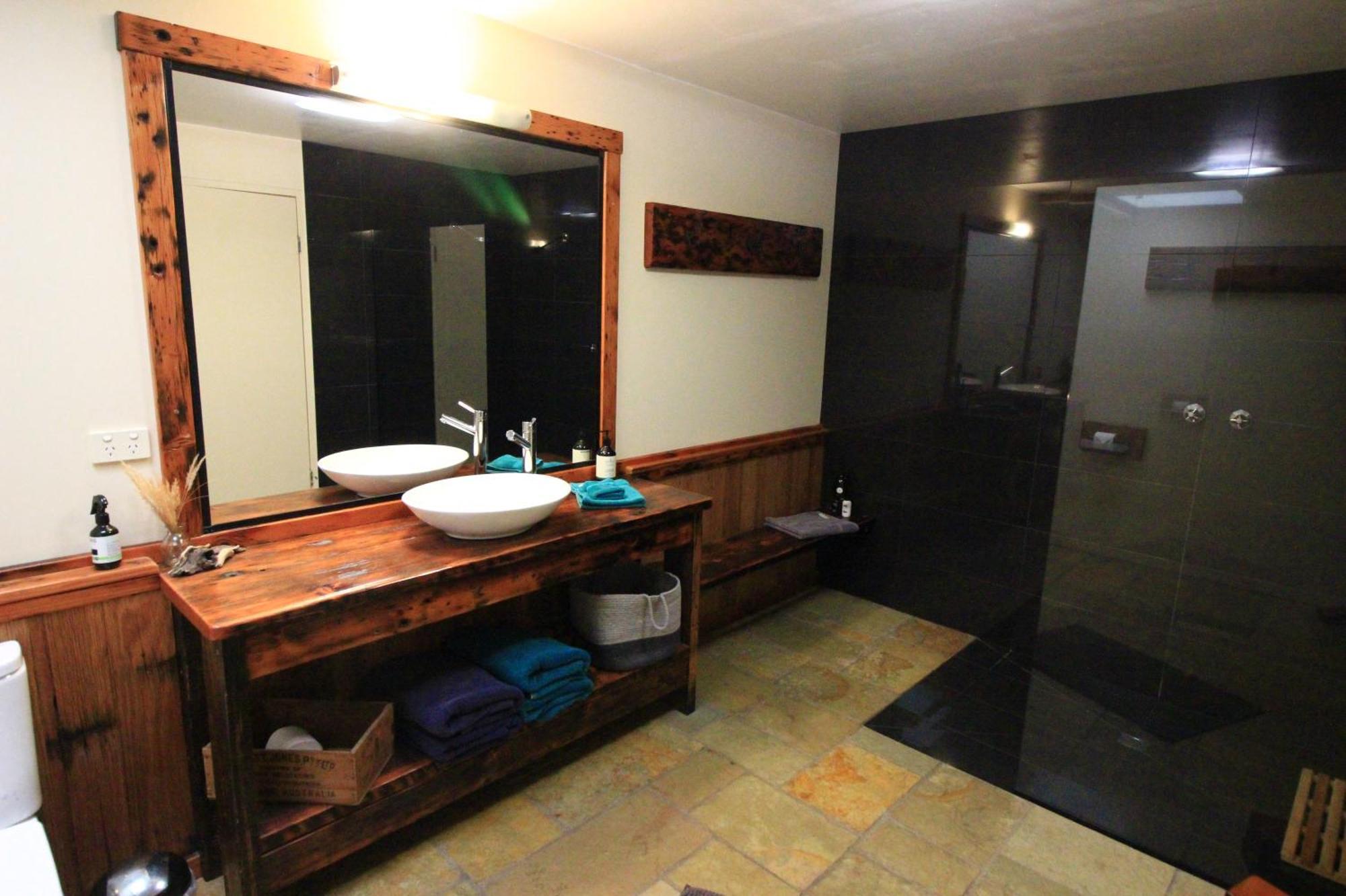 Appartamento Down To Earth Farm Retreat Sarsfield Esterno foto