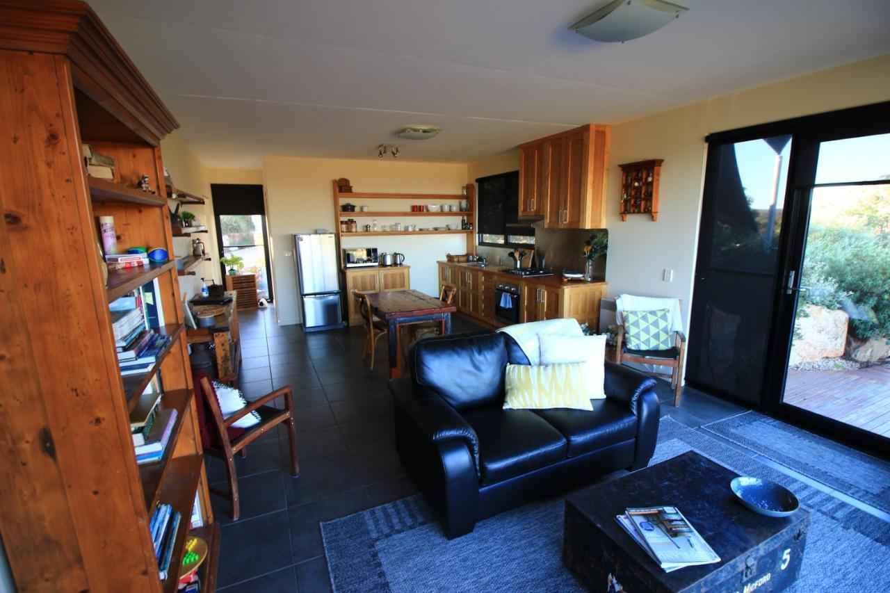 Appartamento Down To Earth Farm Retreat Sarsfield Esterno foto